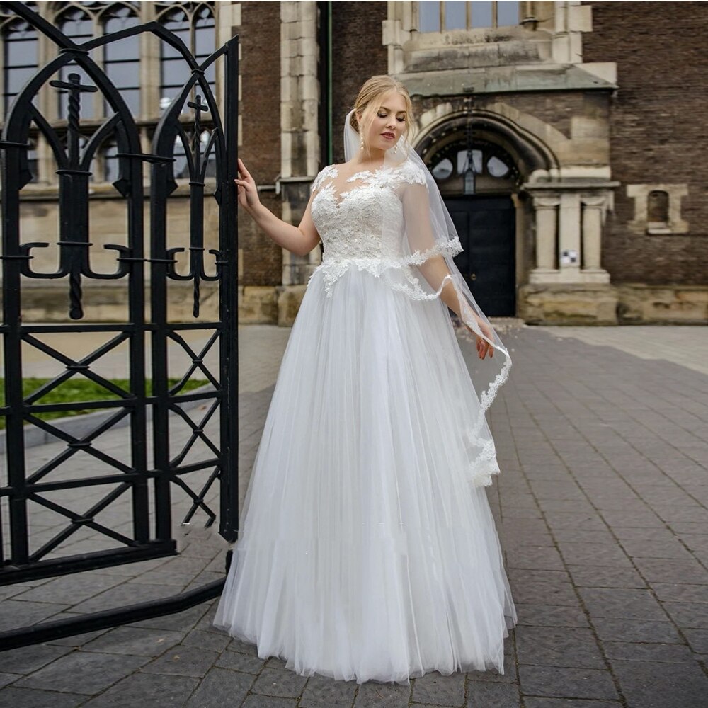 Plus Size Wedding Dresses V Neck Lace Appliques Sleeveless Boho Bridal Gowns