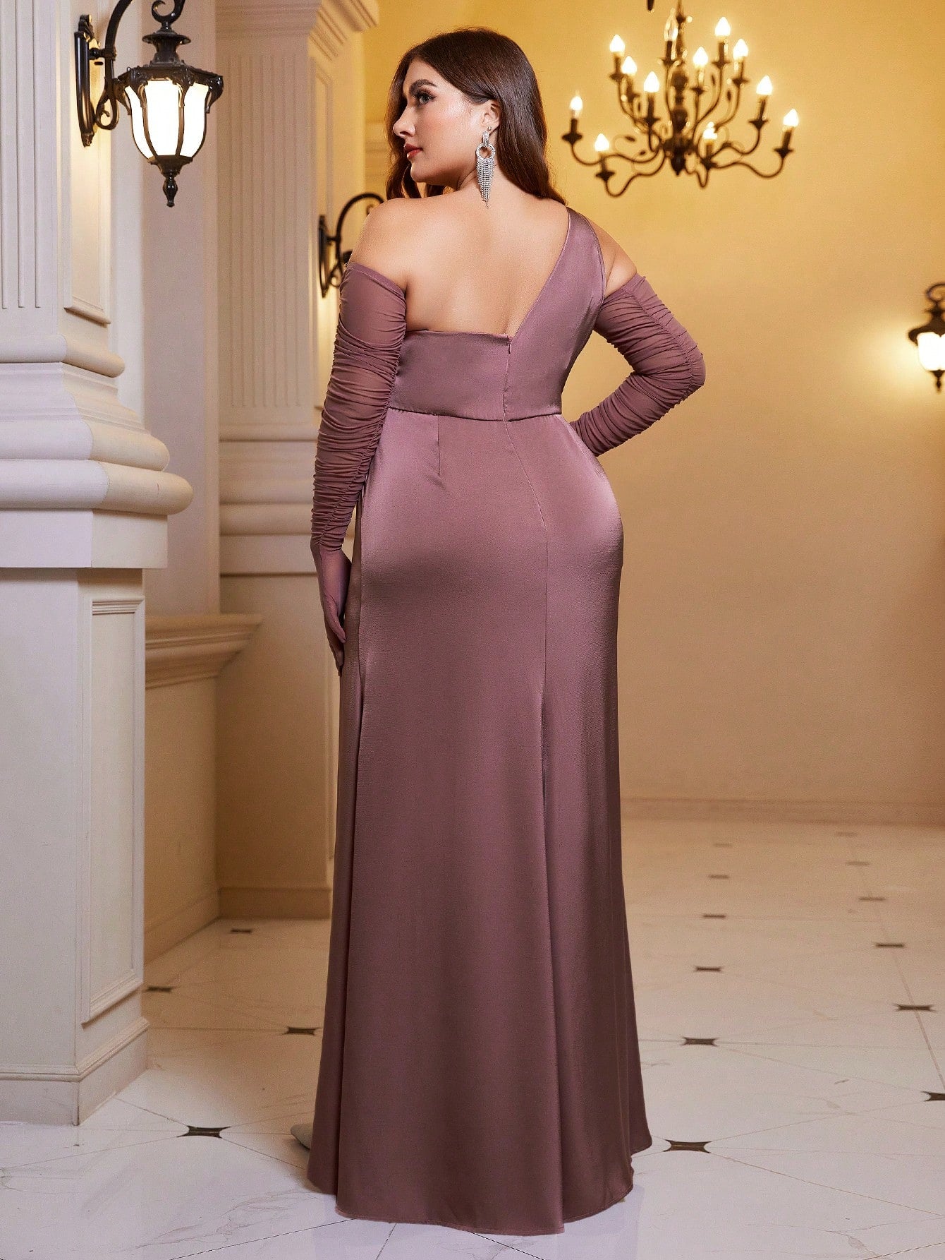 SHEIN Plus 1pc Twist Front Split Thigh Glitter Dress